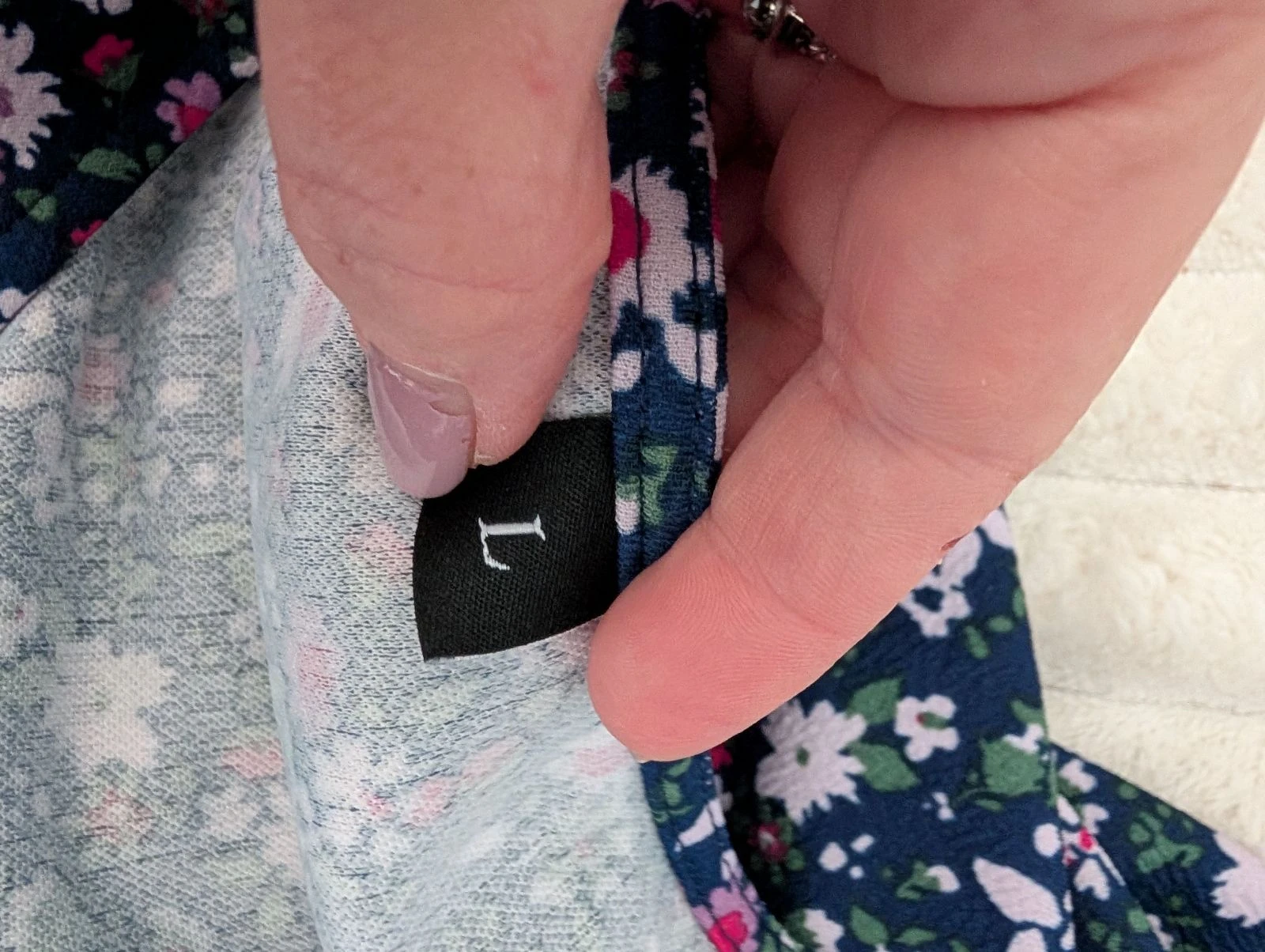 Magnífica Robe floral boêmia azul fluida com coração coberto – Tamanho G – photo 6